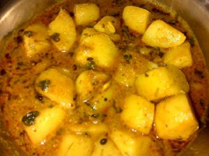 Dahi Aloo Ki Sabji